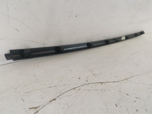 Ornament Central Fusta Spoiler Bara Fata Land Rover  Range Rover Vogue 4 [2012 - 2017] Original In Stare Buna - imagine 6