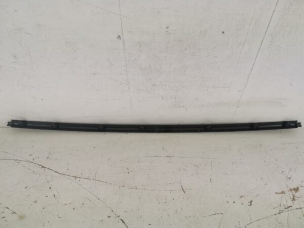 Ornament Central Fusta Spoiler Bara Fata Land Rover  Range Rover Vogue 4 [2012 - 2017] Original In Stare Buna - imagine 5