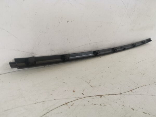 Ornament Central Fusta Spoiler Bara Fata Land Rover  Range Rover Vogue 4 [2012 - 2017] Original In Stare Buna - imagine 7
