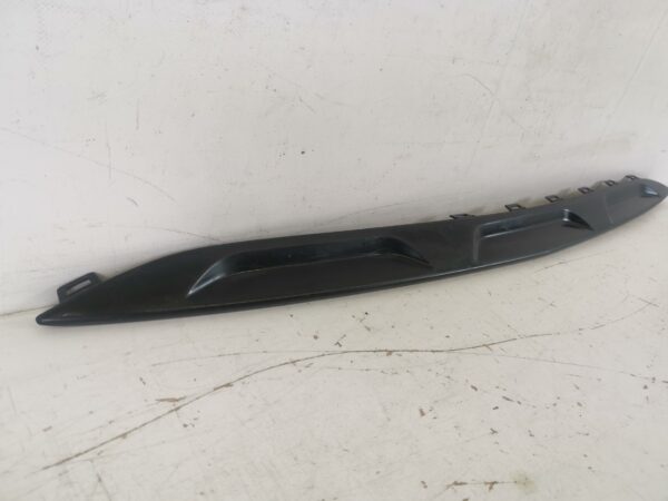 Ornament Fusta Spoiler Bara Fata Mercedes-Benz  GLE 2 [2019 - 2023] Original In Stare Buna - imagine 4