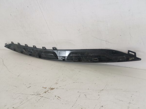 Ornament Fusta Spoiler Bara Fata Mercedes-Benz  GLE 2 [2019 - 2023] Original In Stare Buna - imagine 6