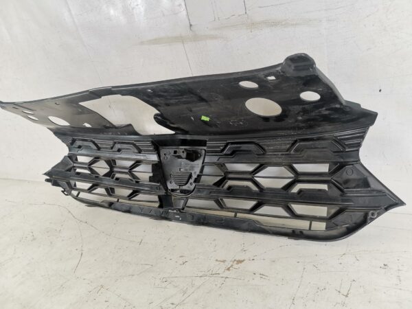 Grila Radiator Dacia  Sandero 3 [2020 - 2022] Originala In Stare Buna - imagine 7