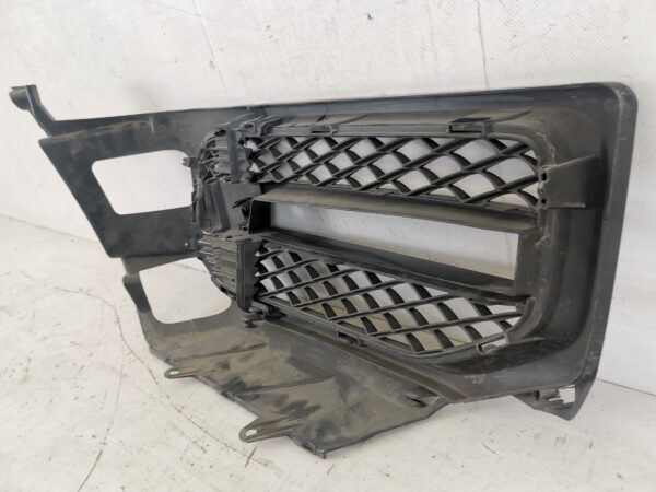 Grila Proiector Laterala Stanga DRL Mercedes-Benz  G-Class W464 [2018 - 2022] Originala In Stare Buna - imagine 7