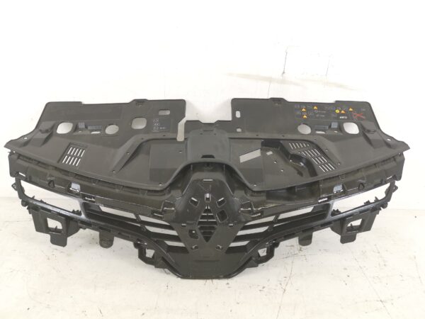 Grila Radiator Renault  Clio 4 [2012 - 2020] Originala In Stare Buna