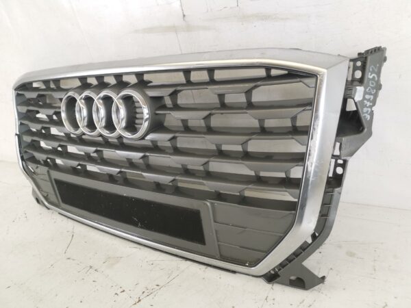 Grila Radiator Audi Q2 1 [2016 - 2020] Originala Avariata - imagine 3