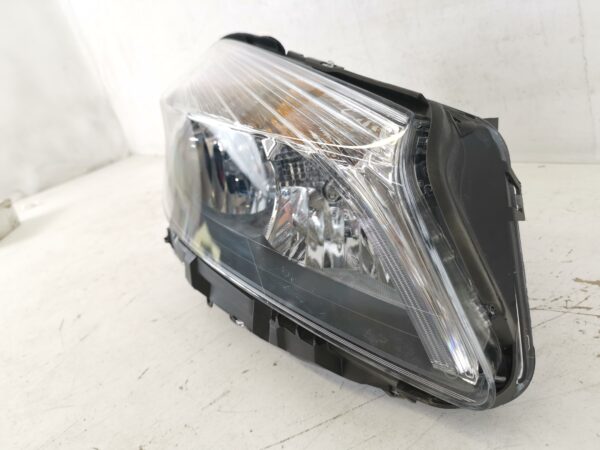 Far Dreapta Cu Halogen Mercedes-Benz  A-Class W176 [2012 - 2015] Originala In Stare Buna - imagine 4