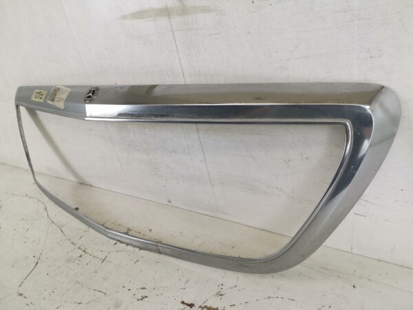 Ornament Crom Grila Centrala Mercedes-Benz  S-Class W222/C217/A217 [2013 - 2017] Original In Stare Buna - imagine 3