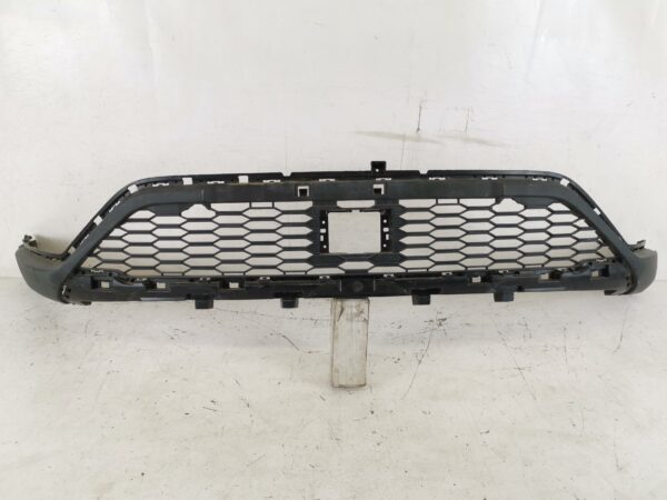 Fusta Spoiler Bara Fata Dacia  Sandero Stepway generatia 3 [2020 - 2023] Originala In Stare Buna