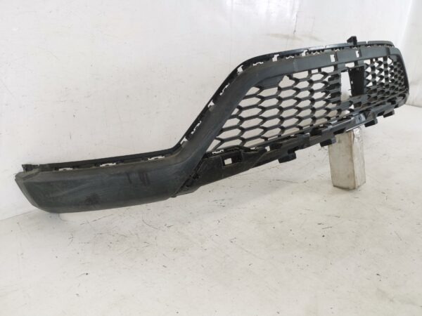 Fusta Spoiler Bara Fata Dacia  Sandero Stepway generatia 3 [2020 - 2023] Originala In Stare Buna - imagine 3