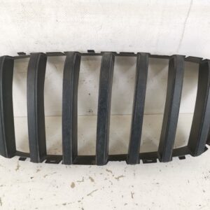 Grila Centrala Stanga BMW X5 F15 [2013 - 2018] Originala In Stare Buna