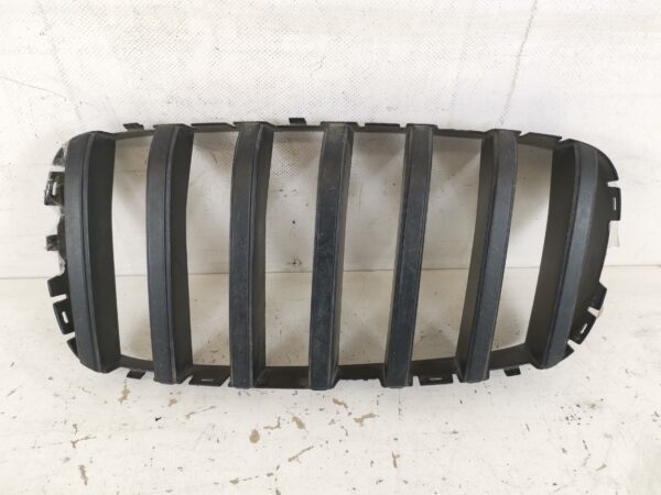 Grila Centrala Stanga BMW X5 F15 [2013 - 2018] Originala In Stare Buna