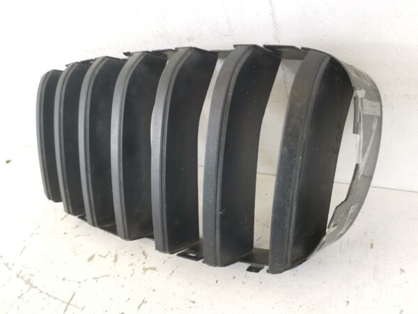 Grila Centrala Stanga BMW X5 F15 [2013 - 2018] Originala In Stare Buna - imagine 3
