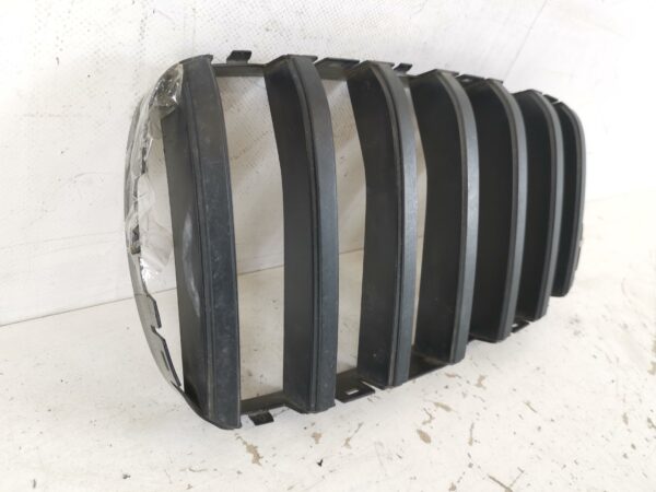 Grila Centrala Stanga BMW X5 F15 [2013 - 2018] Originala In Stare Buna - imagine 4