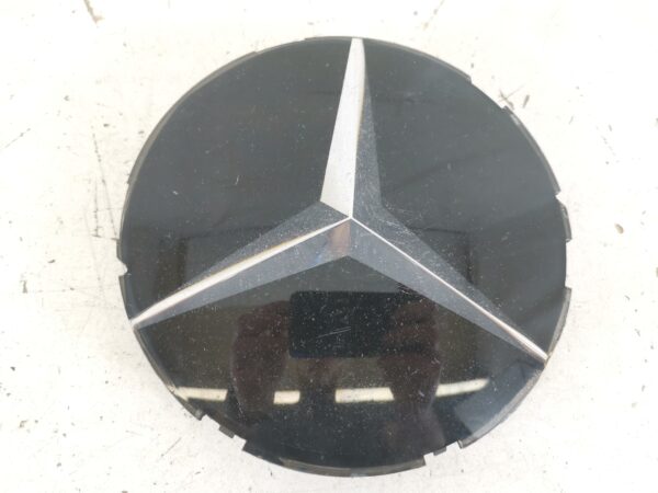 Emblema Grila Radiator Cu Distronic Mercedes-Benz  CLA-Class C117 [2013 - 2016] Originala In Stare Buna