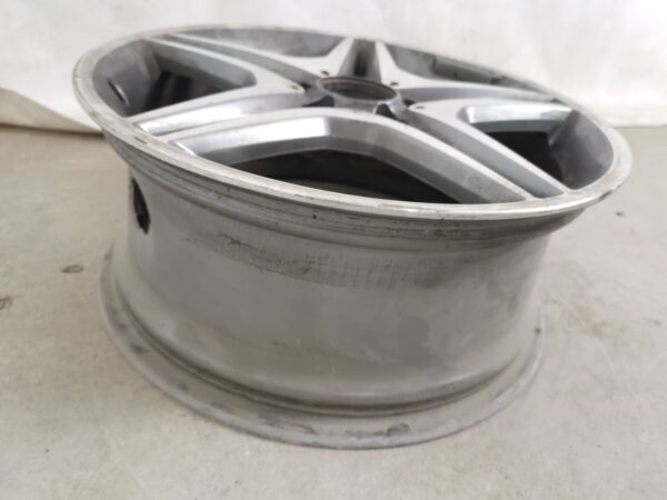 Janta 7,5J x 18H2, ET 52 R18 Mercedes-Benz  A-Class W176 [2012 - 2015], A-Class W176 [facelift] [2015 - 2018], B-Class W246 [2011 - 2015], B-Class W246 [facelift] [2014 - 2020], CLA-Class C117 [2013 - 2016], CLA-Class C117 [facelift] [2016 - 2020] AMG Originala - imagine 3