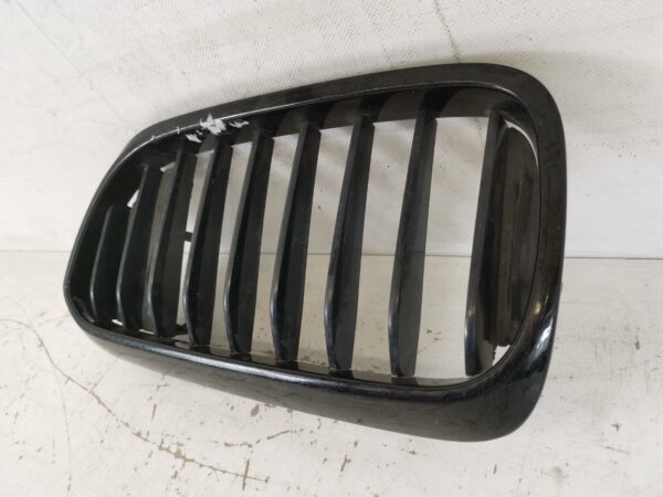 Grila Radiator Nara Stanga BMW Seria 5 G30 [2016 - 2020] Original In Stare Buna - imagine 3