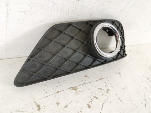 Grila Proiector Stanga Mercedes-Benz  C-Class W204/S204 [2007 - 2012] Originala In Stare Buna - imagine 3