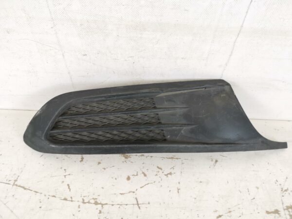 Grila Proiector Dreapta Volkswagen VW  Jetta 6 [2010 - 2014] Original In Stare Buna