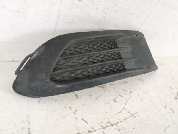 Grila Proiector Dreapta Volkswagen VW  Jetta 6 [2010 - 2014] Original In Stare Buna - imagine 3