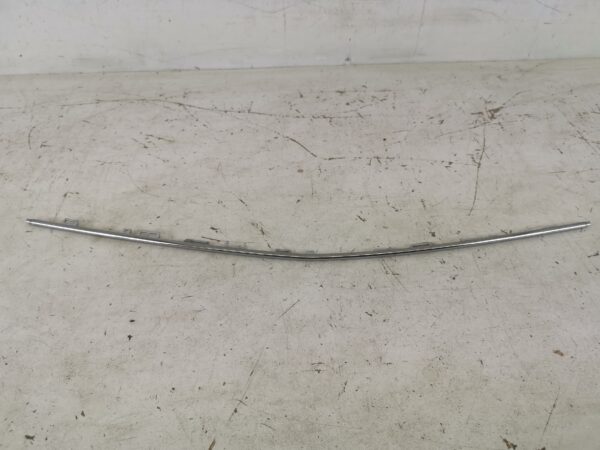 Ornament Cromat Bara Fata Mercedes-Benz  CLA-Class C117 [facelift] [2016 - 2020] Original In Stare Buna