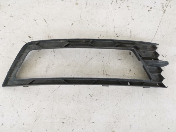 Grila Proiector Stanga Skoda  Rapid 1 [2012 - 2017] Original In Stare Buna