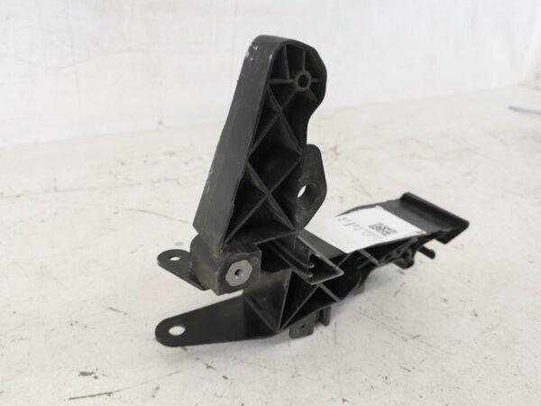 Suport Trager Radiator Stanga Mercedes-Benz  B-Class W247 [2018 - 2020] Original In Stare Buna - imagine 4