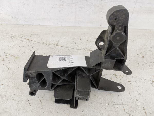 Suport Trager Radiator Stanga Mercedes-Benz  B-Class W247 [2018 - 2020] Original In Stare Buna - imagine 5