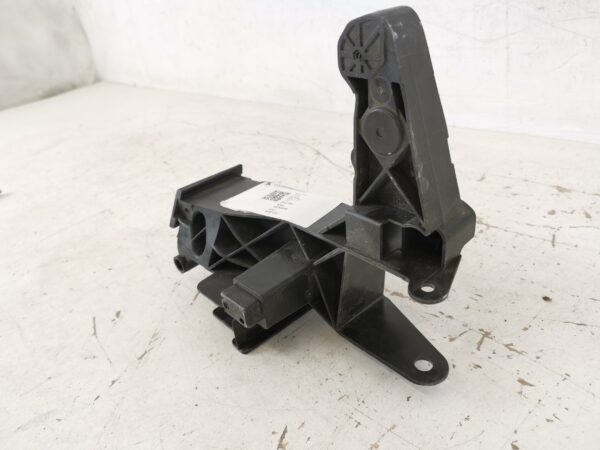 Suport Trager Radiator Stanga Mercedes-Benz  B-Class W247 [2018 - 2020] Original In Stare Buna - imagine 7