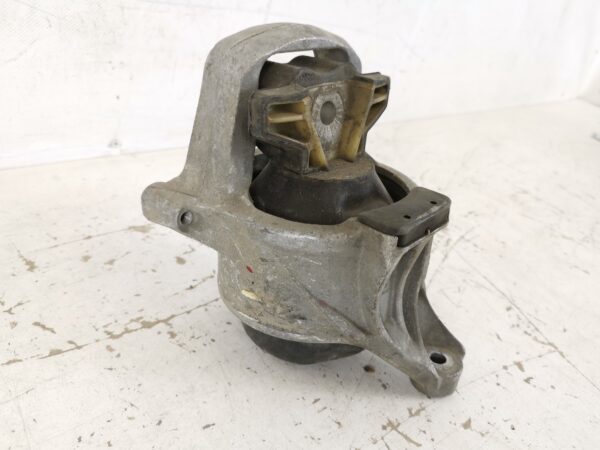 Suport Motor Stanga Audi A4 B9 [2015 - 2020] Original In Stare Buna - imagine 6