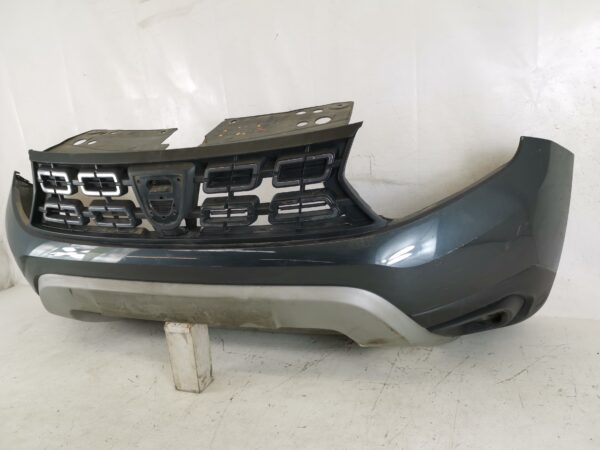 Bara Fata Cu Grila Centrala Si Fusta Dacia  Duster 2 [2018 - 2022] Originala In Stare Buna - imagine 3