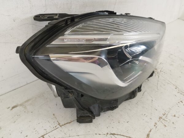 Far Dreapta Led High Performance Mercedes-Benz  A-Class W176 [facelift] [2015 - 2018] Original Avariat - imagine 4