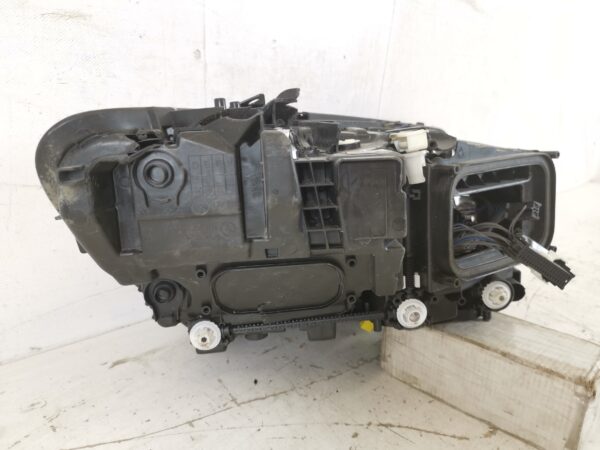 Far Stanga Full Led Mercedes-Benz  AMG GT W290 [2018 - 2022] Original Avariat - imagine 6