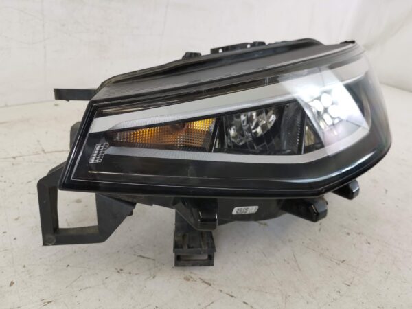 Far Stanga Full Led Volkswagen VW  ID.4 1 [2020 - 2022] Original In Stare Buna - imagine 4