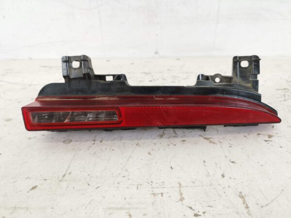 Catadioptru Dreapta Spate Porsche  Macan 2 [2023 - 2026] Original Avariat