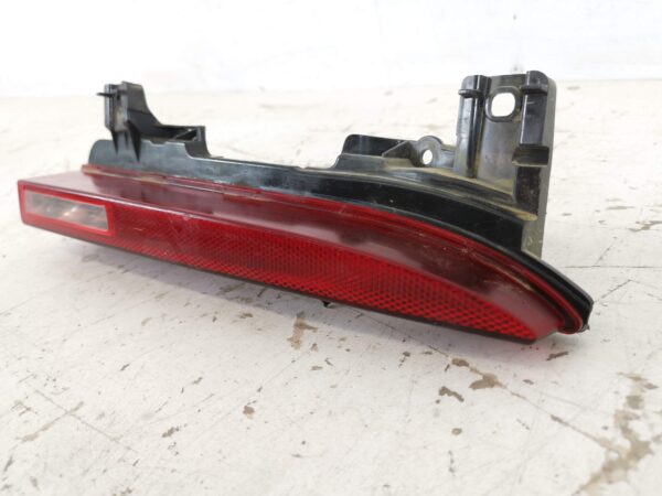 Catadioptru Dreapta Spate Porsche  Macan 2 [2023 - 2026] Original Avariat - imagine 4