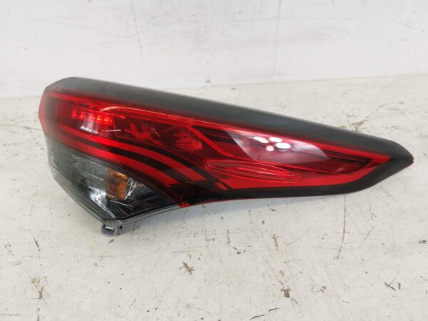 Lamna Stop Dreapta Toyota  Highlander XU70 2020 2021 2022 2023 2024 2025 Original In Stare Buna