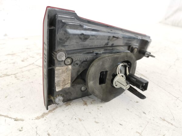 Stop Dreapta Toyota  Avensis 3 T27 [2th facelift] [2015 - 2020] Original Avariat - imagine 6