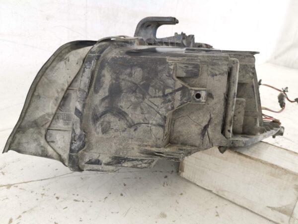 Far Dreapta Bi Xenon Audi A4 B6 [2000 - 2005] Original - imagine 7