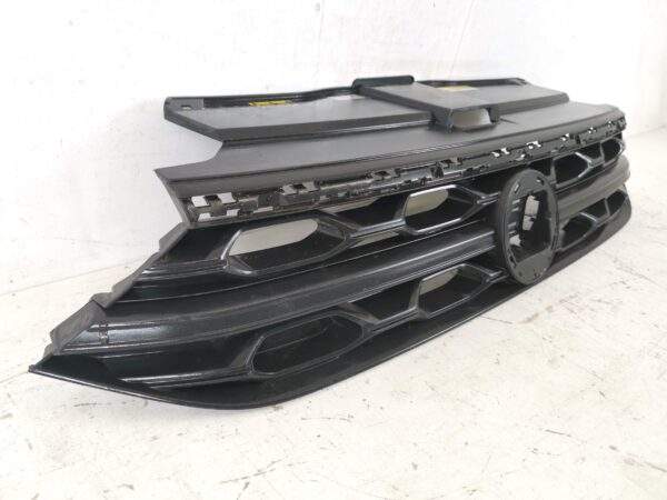Grila Radiator Volkswagen VW  T-Roc 1 [2017 - 2020] Original In Stare Buna - imagine 3