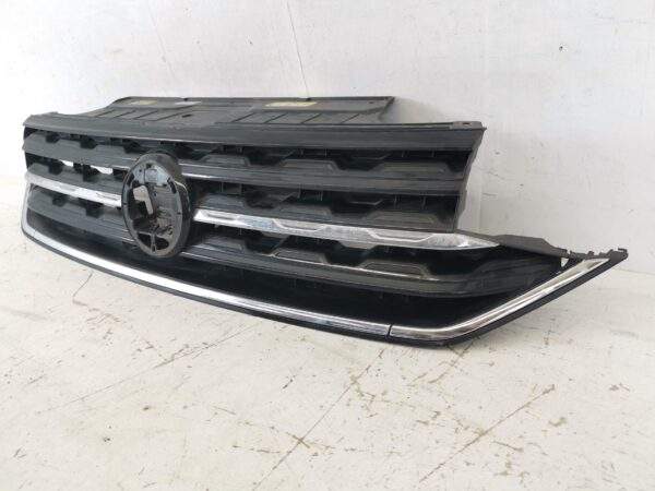 Grila Radiator Volkswagen VW  T-Cross 1 [2019 - 2022] Originala Avariata - imagine 3