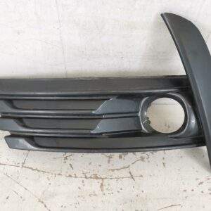 Grila Proiector Stanga Toyota  Corolla E170 [facelift] [2015 - 2020] Originala In Stare Buna