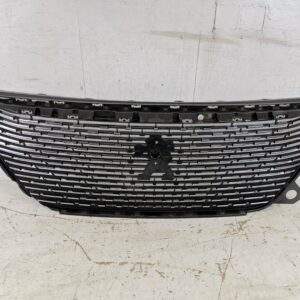 Grila Radiator Peugeot  2008 2 [2019 - 2023] Originala Avariata