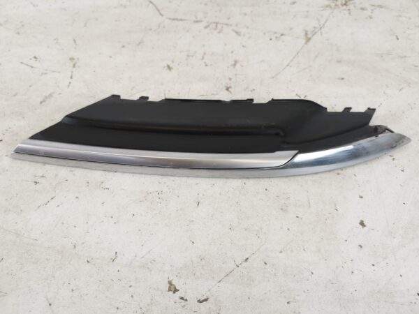 Ornament Cromat Far Volkswagen VW  Tiguan 2 AD1 [2016 - 2020] Original In Stare Buna