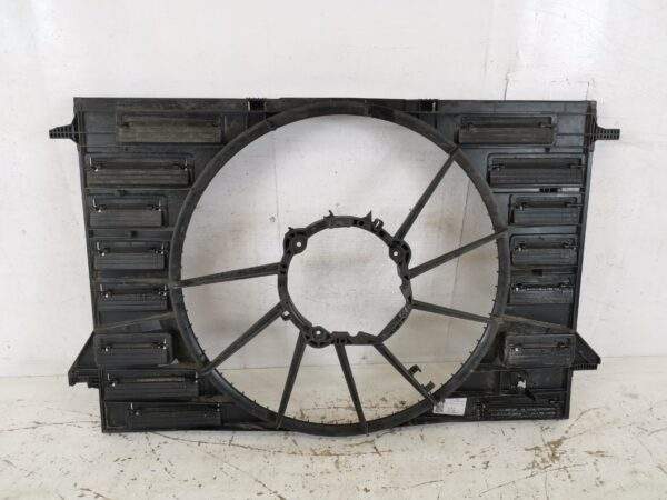 Carcasa Electroventilator GMV Audi A4 B9 [2015 - 2020] Originala Avariata - imagine 5