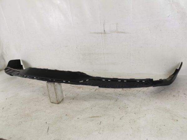 Fusta Spoiler Bara Fata Porsche  Taycan 1 [2019 - 2019] Originala In Stare Buna - imagine 4
