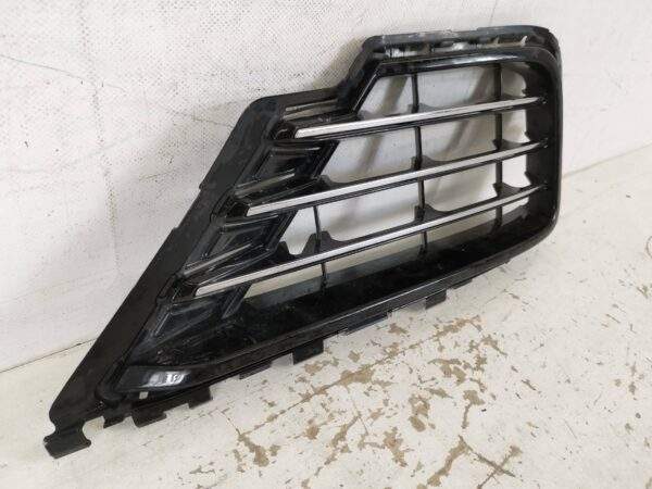 Grila Proiector Dreapta Volkswagen VW  Touareg generatia 2 7P [facelift] [2014 - 2018] Original In Stare Buna - imagine 4