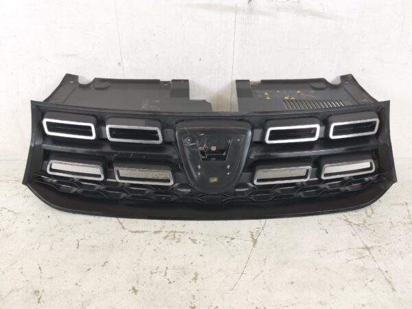 Grila Radiator Dacia  Logan 2 [facelift] [2017 - 2020] Originala In Stare Buna