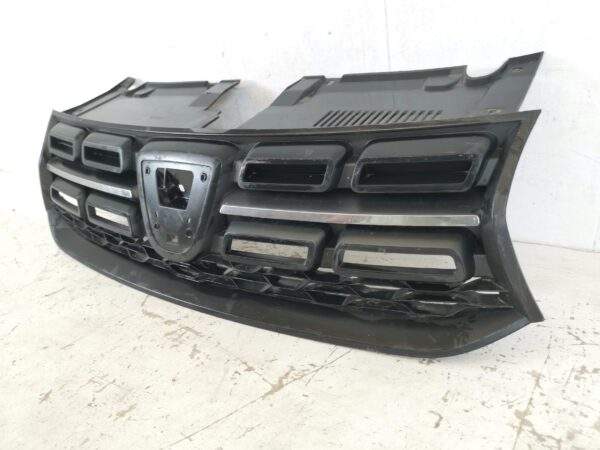 Grila Radiator Dacia  Logan 2 [facelift] [2017 - 2020] Originala In Stare Buna - imagine 3