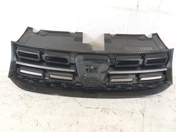 Grila Radiator Dacia  Logan 2 [facelift] [2017 - 2020] Originala In Stare Buna