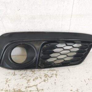 Grila Proiector Dreapta Honda  Civic 10 [2015 - 2020] Sedan Originala In Stare Buna